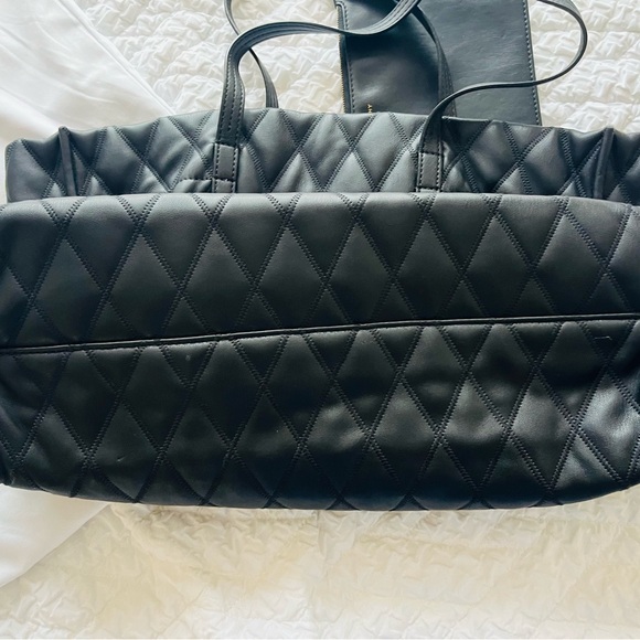 Givenchy Black Tote Bag - Picture 4 of 6